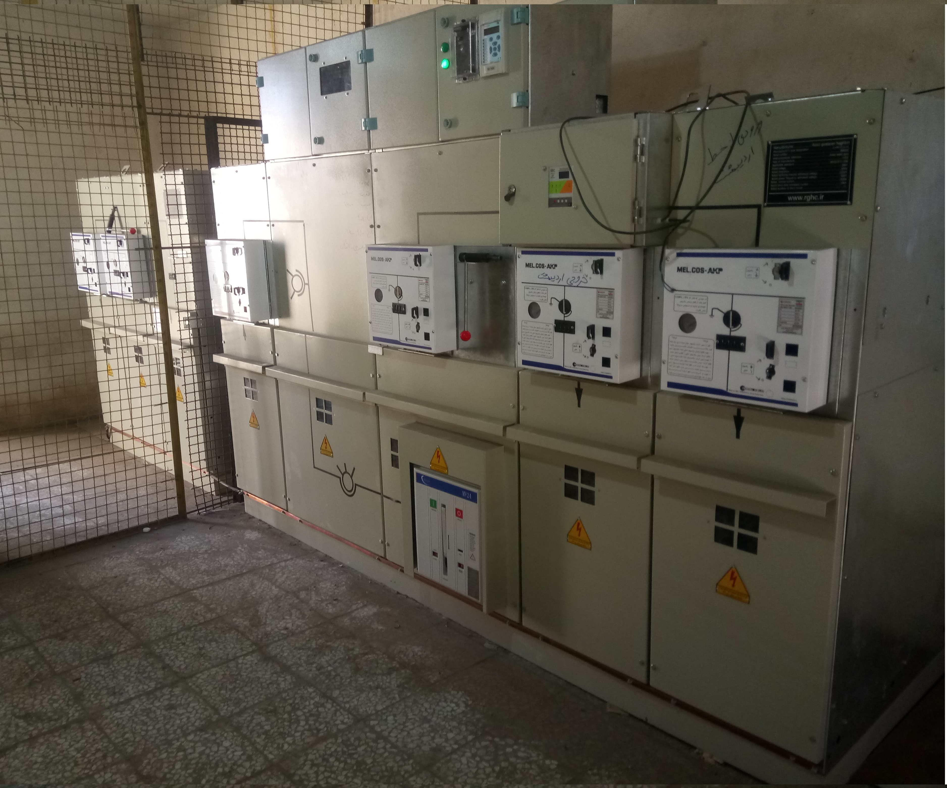 تابلو فشار متوسط کمپکت
